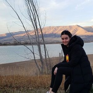 Meet your Posher, Karin